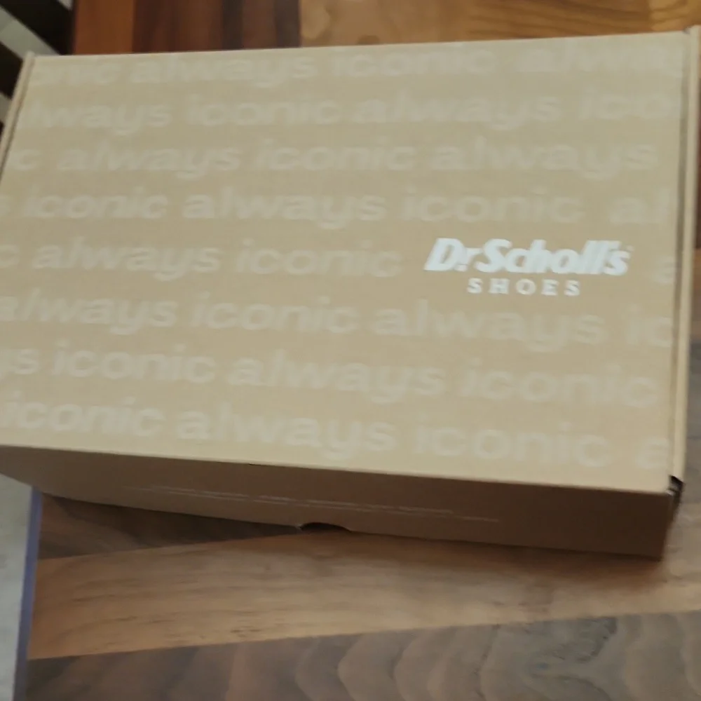 Sandals - Picture 4 of 4